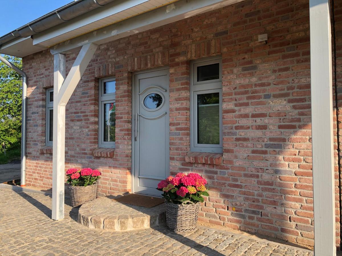Haus 1 Apartment Bosau Екстериор снимка